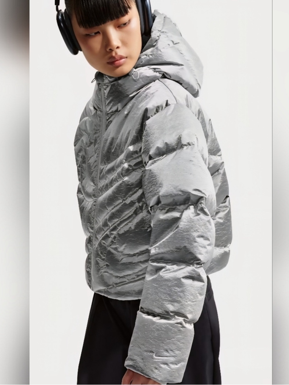 Nike Sportswear Swoosh Women's Metallic Therma-FIT Oversized Down Puffer Jacket - Picture 8 of 13